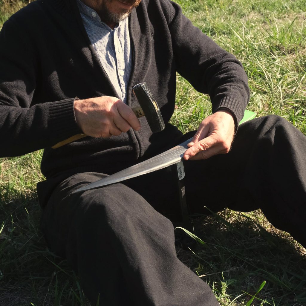 Battre la lame de faux